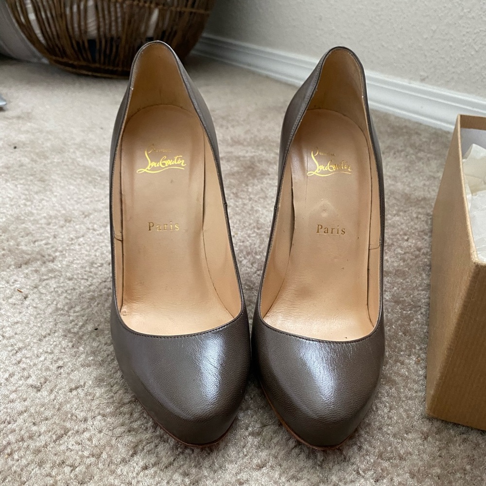 Christian Louboutin Elisa Pumps Size 40